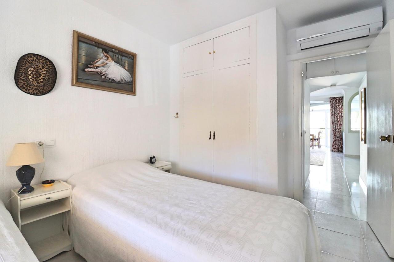 2 Bedroom In With Pool And Seaview Apartment *