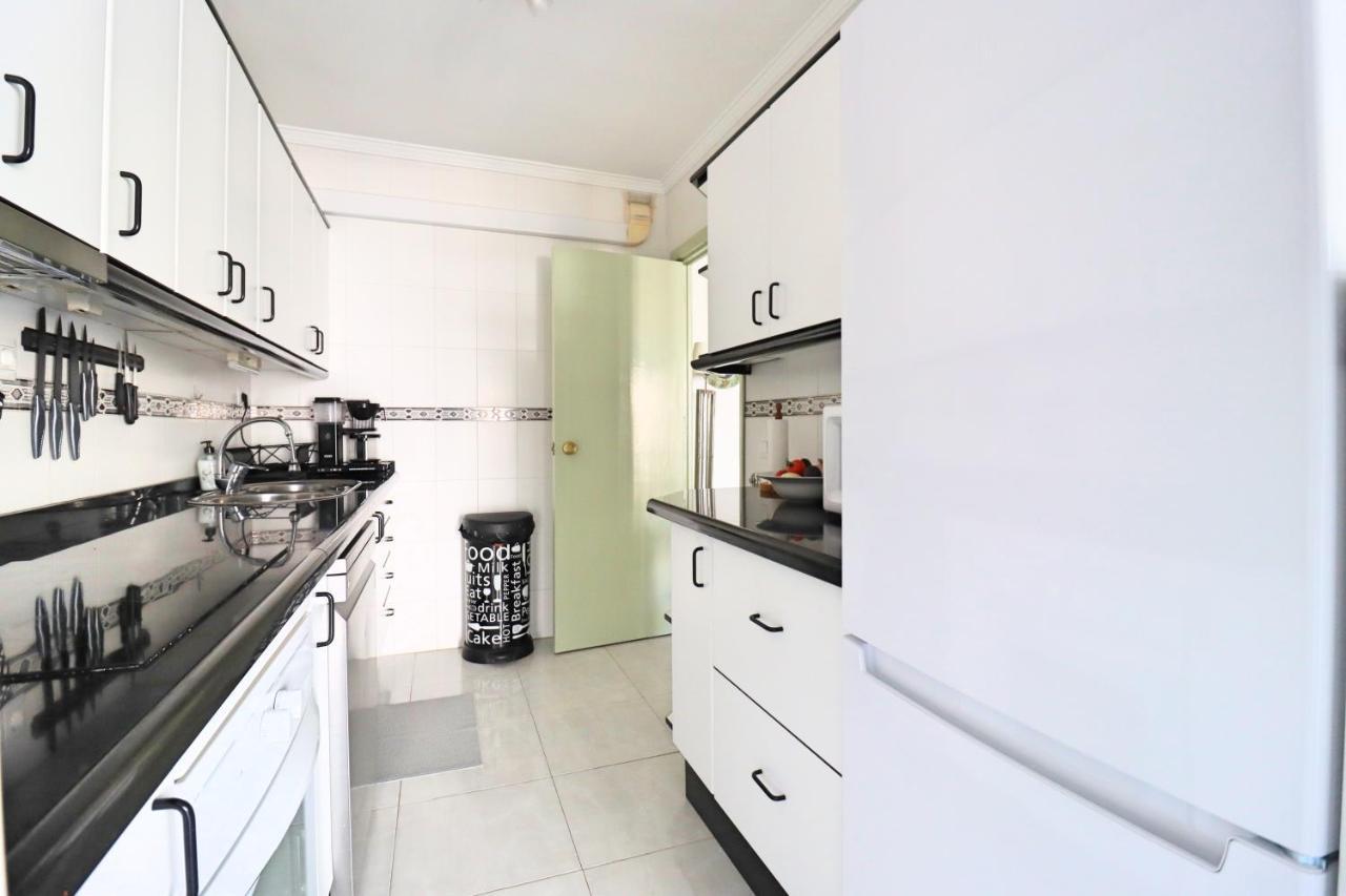 2 Bedroom In With Pool And Seaview Apartment *