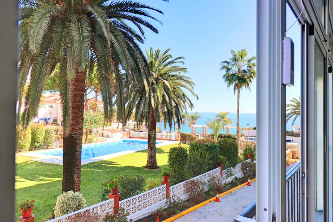 Apartment 2 Bedroom In With Pool And Seaview *