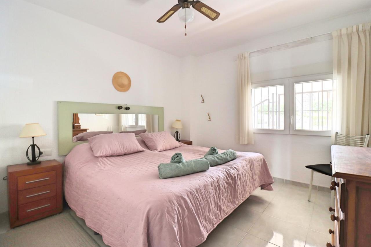 2 Bedroom In With Pool And Seaview Apartment *